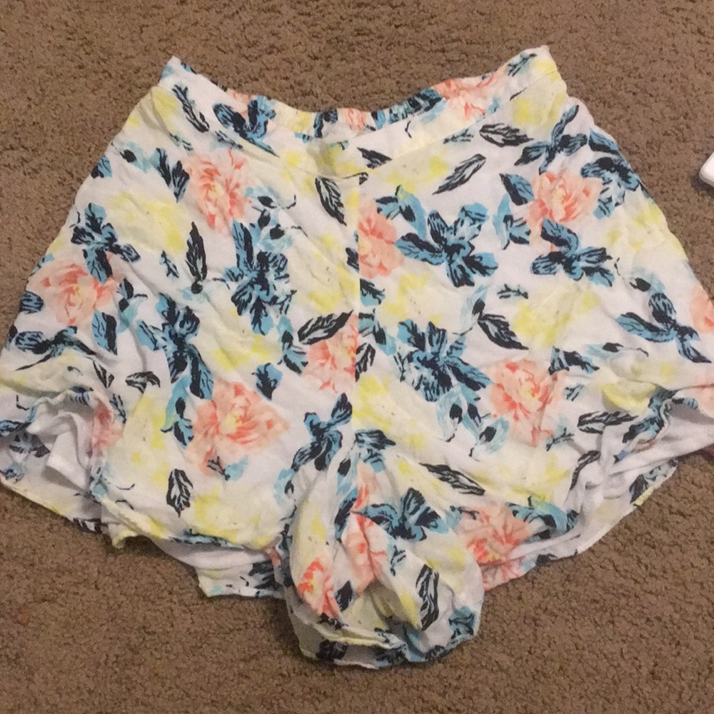 Flowy high waist shorts